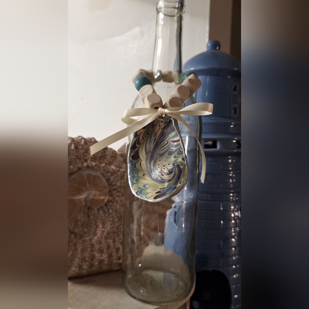 OYSTER SHELL ORNAMENT, BOTTLE CHARM, LAMP CHARM, DOOR PULL, BLESSING BEADS.